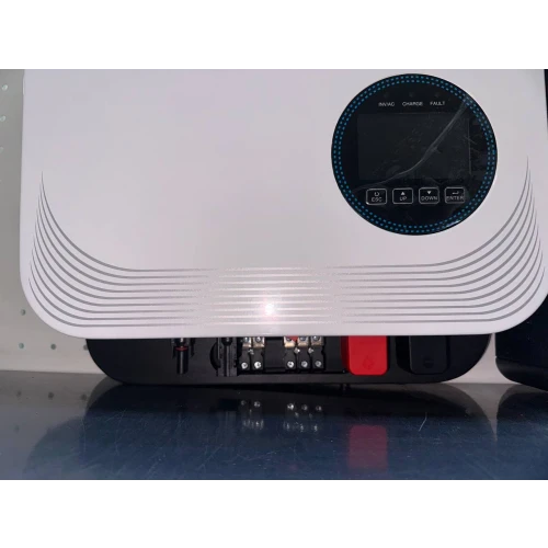 Фото 3 - Гібридний інвертор ARUNA Solar BOX 4200/24 (4200W, 24V, 100A, Wi-FI)
